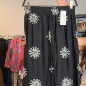 MOMS CUTE SKIRT